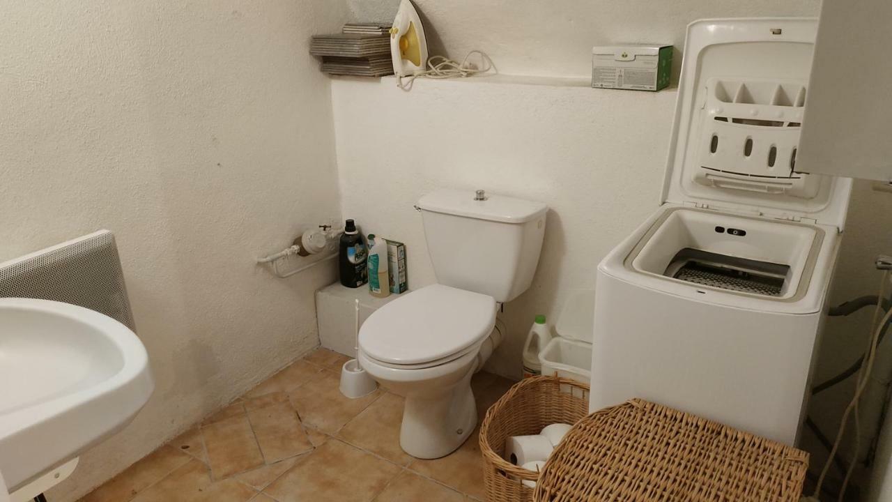 Chez Gilles Math Leilighet Saint-Martin-de-Brômes Eksteriør bilde